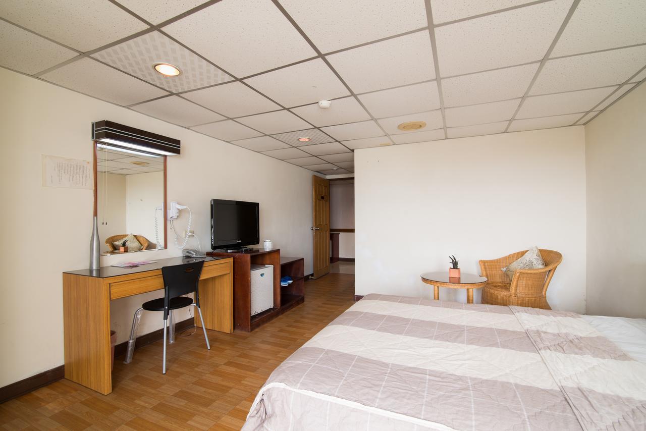 Hualien Youth Apartment Exterior photo